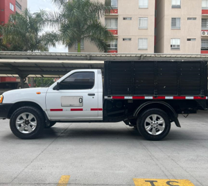 Nissan Frontier Modelo 2012 Servicio Publico, 285.000 Kms-Colombia-Precio Base $36.000.000.