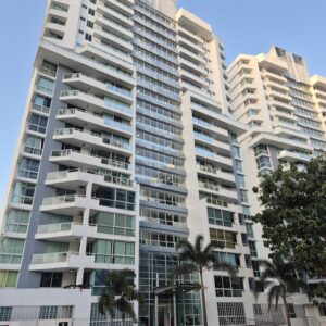 Apartamento Ph Elmare 5000 Plaza Edison piso 10 con 69 mts Panamá Venta Directa