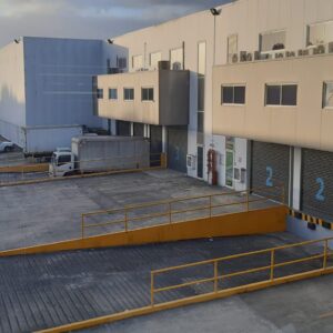 Ofi-Galera Premium en Centro Logístico Dos Caminos – Las Mañanitas, Panamá-Venta directa